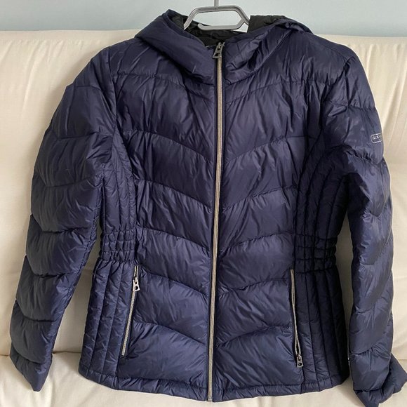 Lucky Brand Women's Short Packable Down Coat - Picture 2 of 3